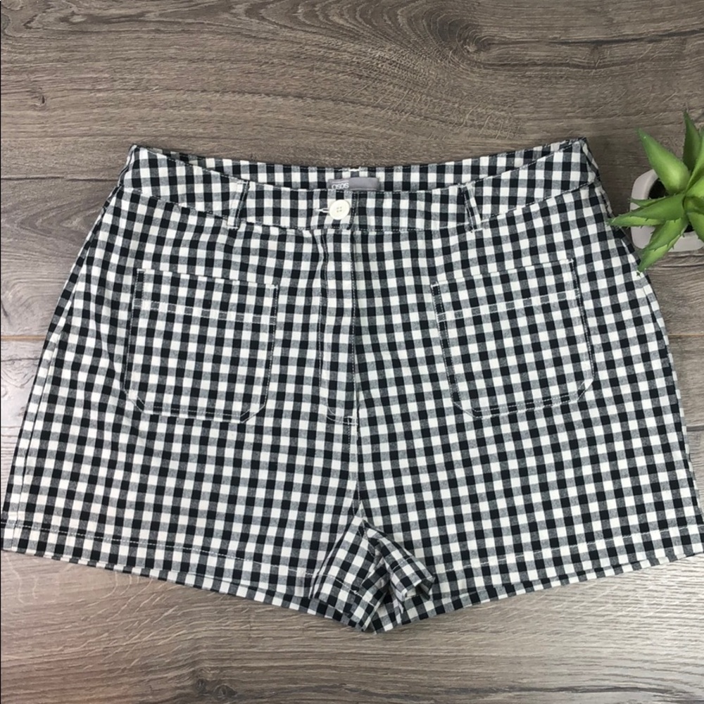 🛍 2/20 ASOS High Rise Shorts Checked